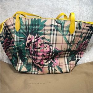 NWT Burberry Floral Tote Bag!